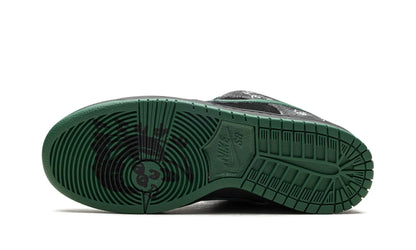 SB Dunk Low "There Skateboards"